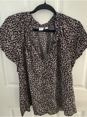 GAP Black Top with White Ditsy Floral Print